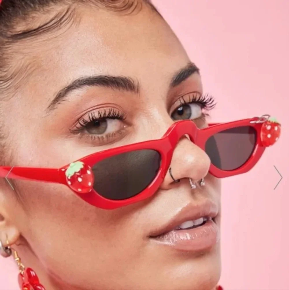 RDolls Kill Red Librarian style  sunglasses NEW‎